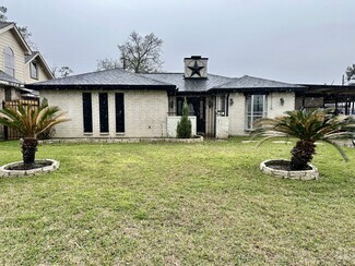 Building Photo - 831 Deerpass Dr