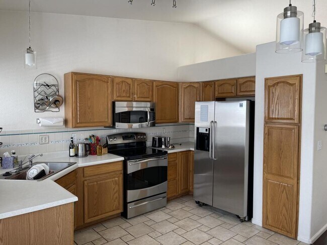 Building Photo - 1284 Cumberland Dr