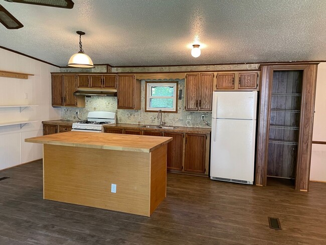 Foto del edificio - 3 bed 2 bath mobile home in Star!