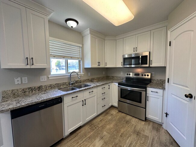 Foto del edificio - BEAUTIFUL 4 BED 2.5 BATH HOME FOR RENT IN LEHI!!!