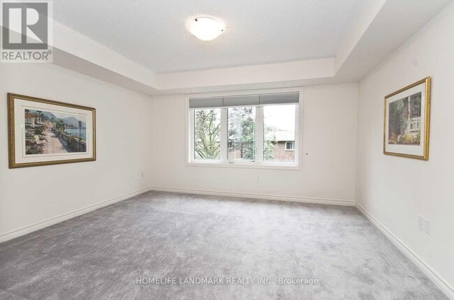 Photo du bâtiment - 5 Eaton Park Ln