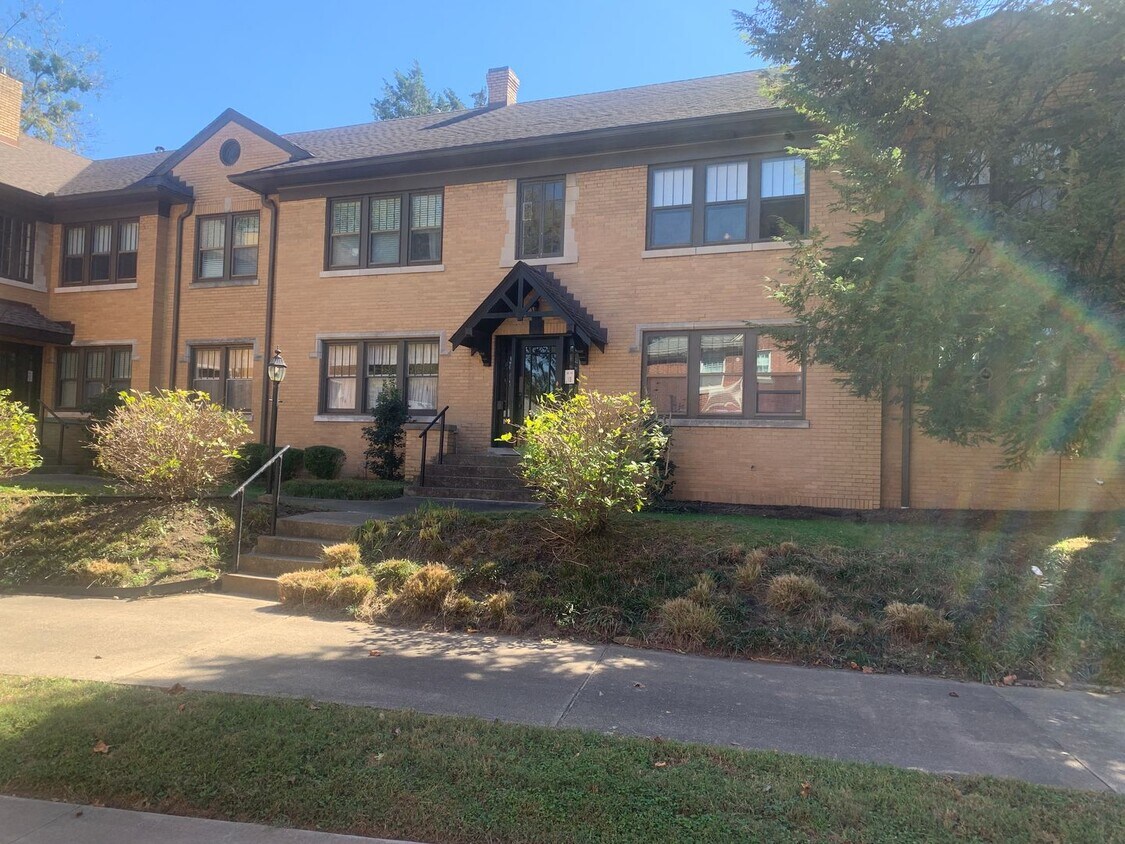 1909 Lauderdale Rd Unit 7, Louisville, KY 40205 Condo for Rent in