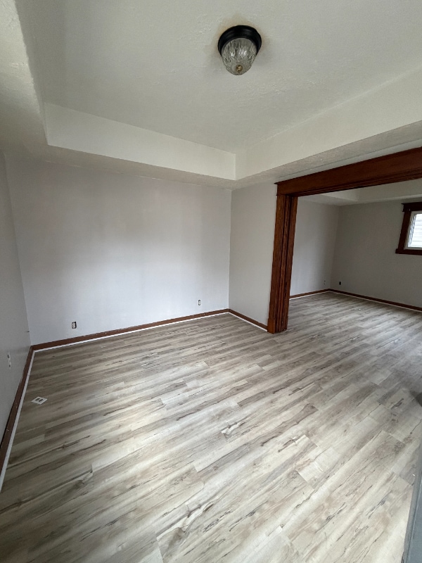 Building Photo - 2652 Bank St