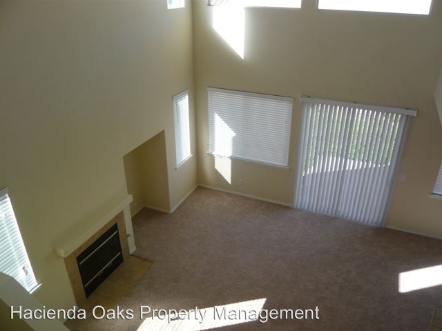 Building Photo - 1511 Oak Crest Way