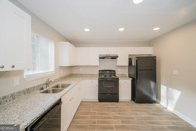 Foto del edificio - 205 Wellington Dr