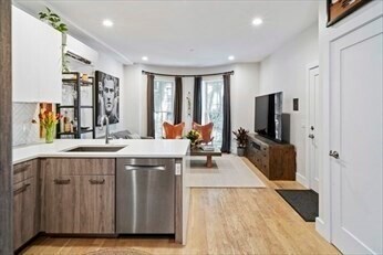 Foto del edificio - 55 E Springfield St