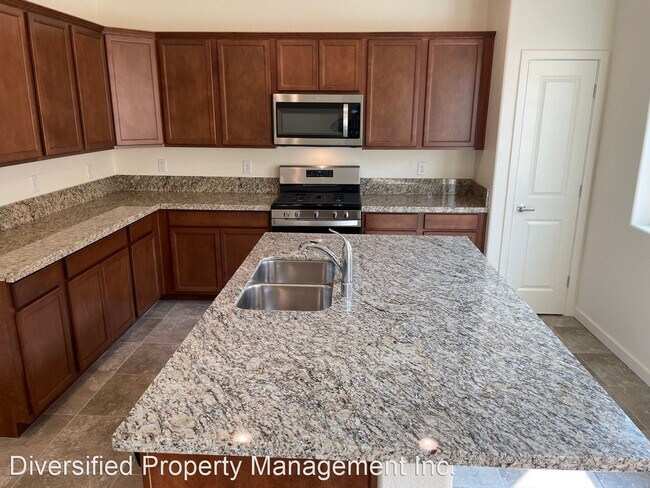 Building Photo - 3 br, 2.5 bath House - 4723 Falcon Rock