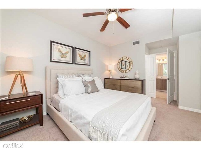 Foto del edificio - 950 SW 57th Ave