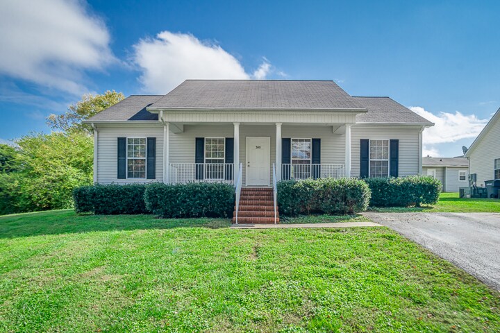 Exterior - 300 Dixie Plaza Dr