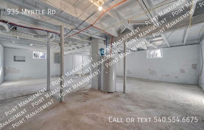 Foto del edificio - 935 Myrtle Rd