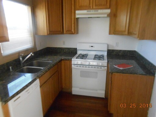Building Photo - 232 Rosemont Ave