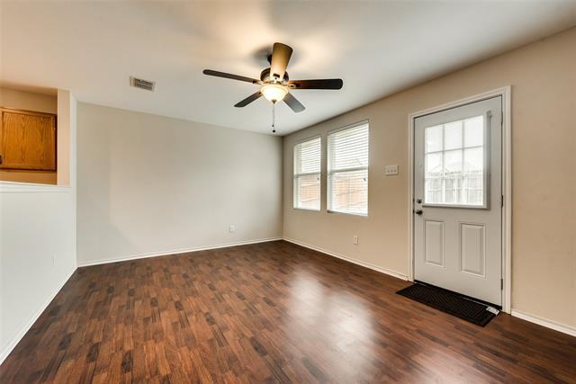 Foto del edificio - 716 Rainsville Dr