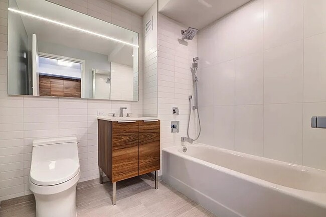 Building Photo - 171 Suffolk St