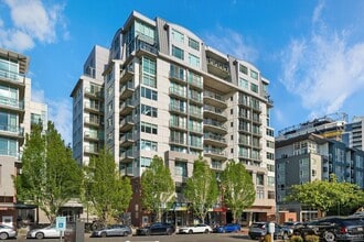 Building Photo - 1100 106th Ave NE