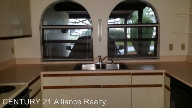 Building Photo - 2 br, 2 bath House - 9143 Lingrove Road