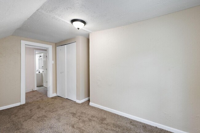 Foto del edificio - 636 S 25th St