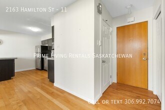 Building Photo - 2163 Hamilton St