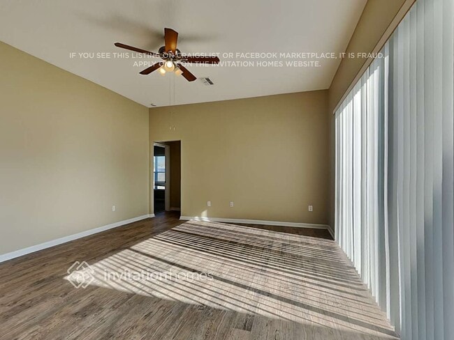 Building Photo - 25837 Risen Star Dr