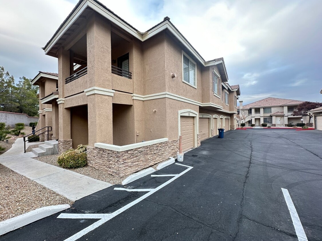 Primary Photo - PACIFIC HOMES AT THE TRAILS