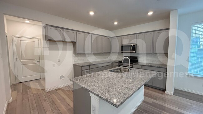 Photo - 2521 Stella Ln House