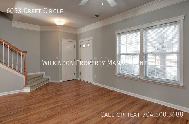 Foto del edificio - 2 Bed, 2.5 Bath Haven in the Heart of Indi...