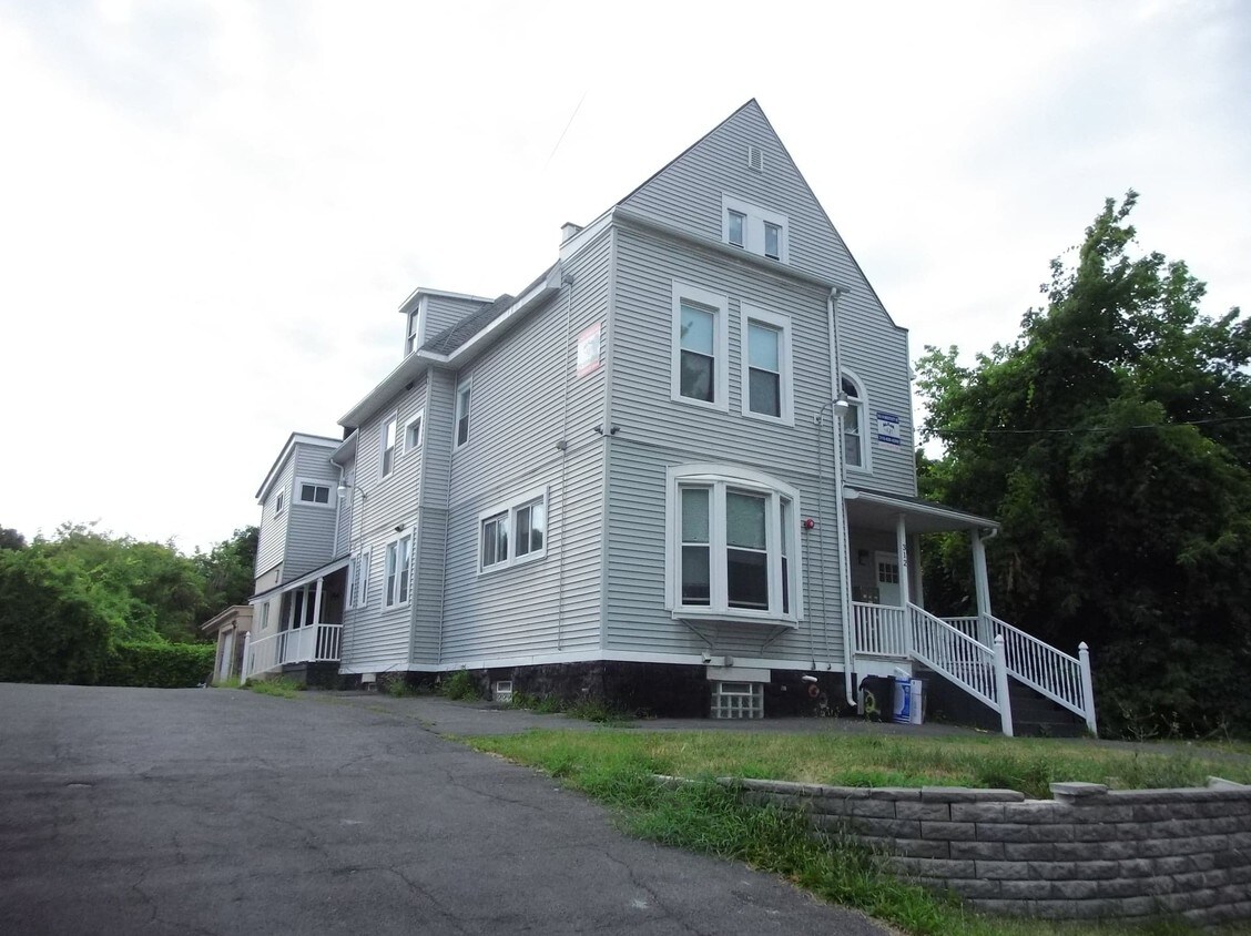 Foto principal - 312 Westcott St