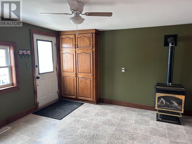 Photo du bâtiment - 168 Victoria St