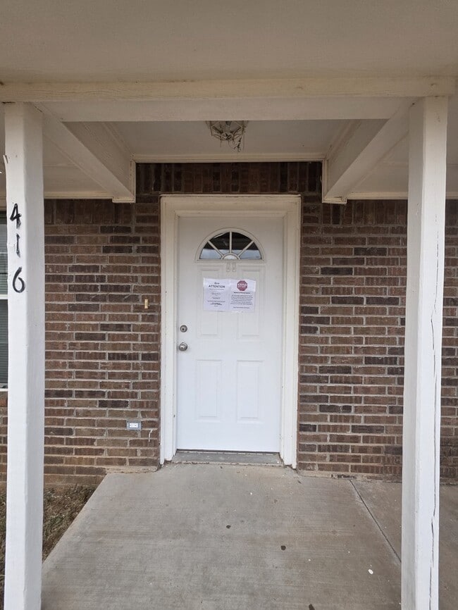 Foto del edificio - 3 bed 2 bath home