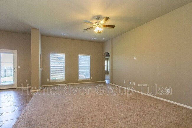 Building Photo - 4318 S 174th E Ave