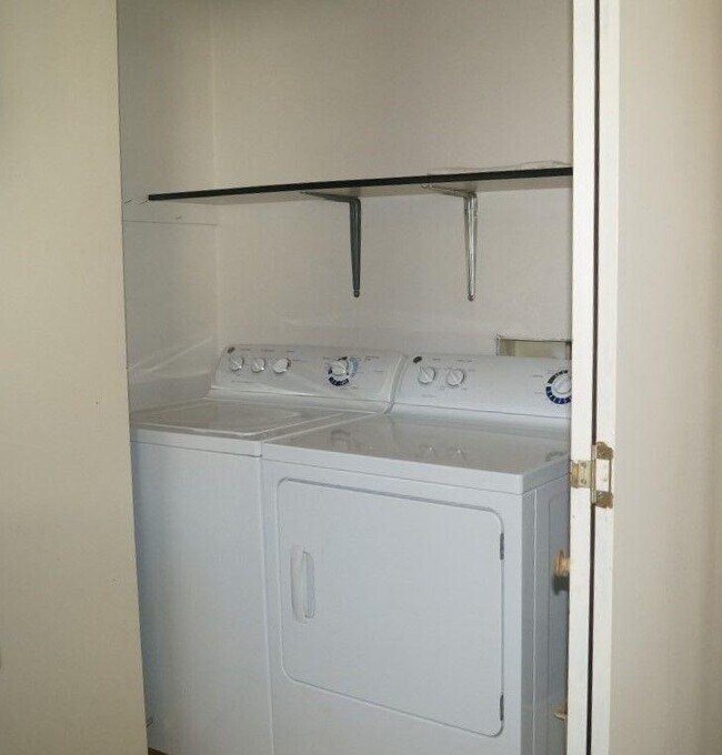 Foto del edificio - 910 Salnave