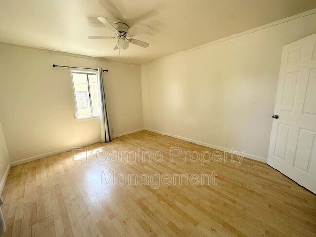 Building Photo - 3048 E 64th St