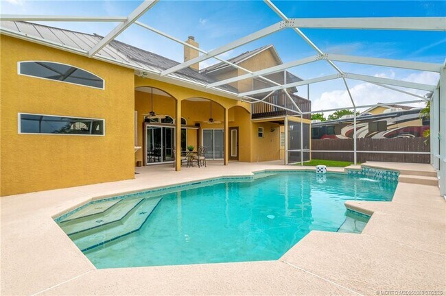 Foto del edificio - 2582 SW Barber Ln