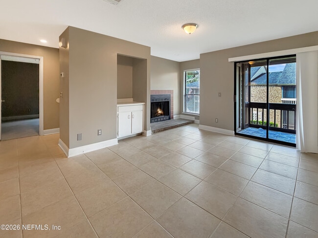 Building Photo - 10200 Belle Rive Blvd