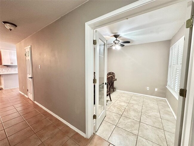 Building Photo - 6116 Speyside Dr