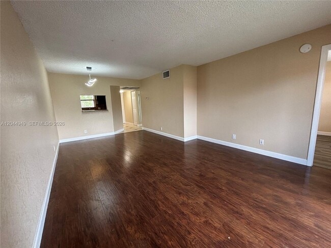 Building Photo - 21909 Lake Forest Cir