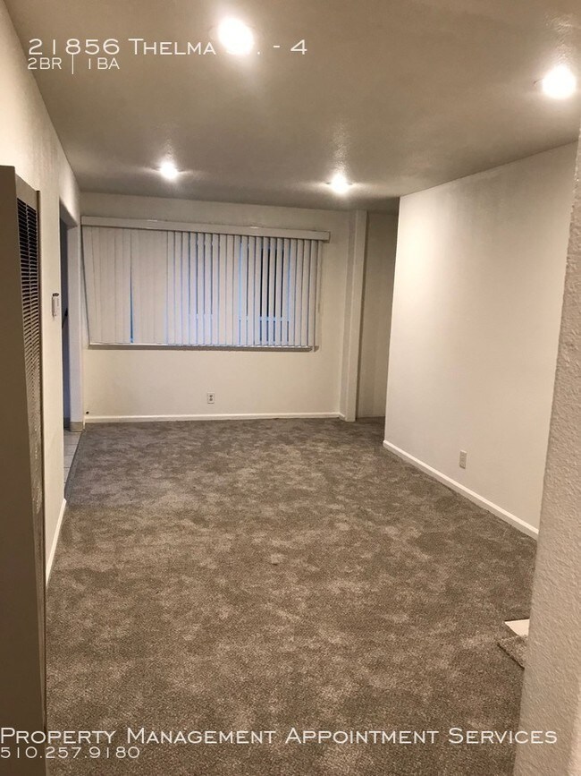 Building Photo - 2BD- 4-PLEX $500 MOVE-IN BONUS & NO APP FEE!