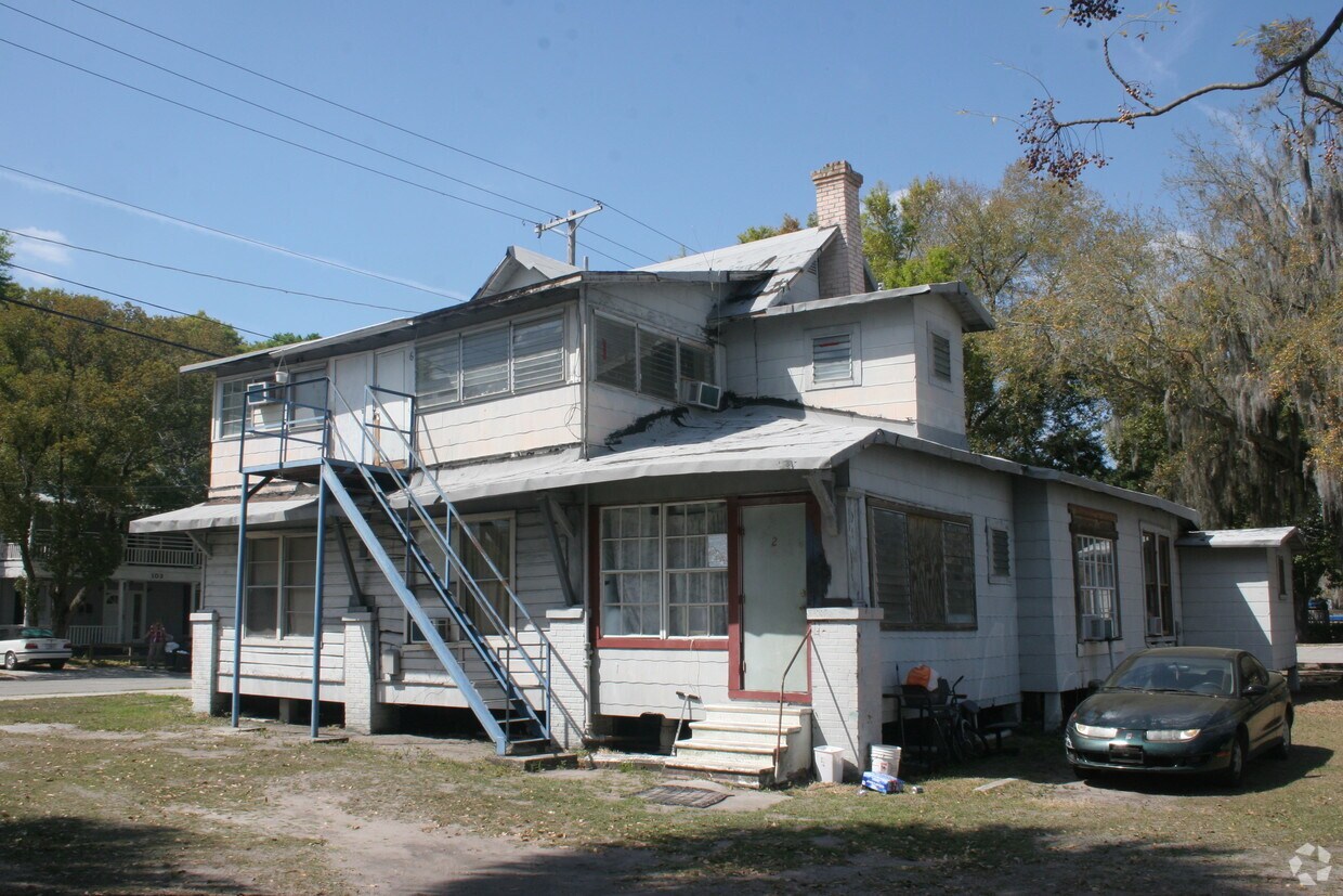 Foto del edificio - 104 N Walker St