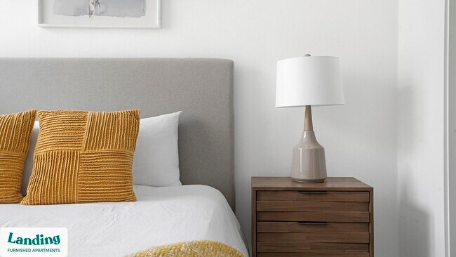 Foto del edificio - 5511 Caprock Smt Dr