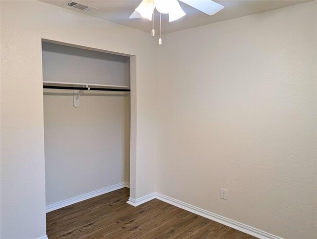 Building Photo - 16136 Brettwood Ln