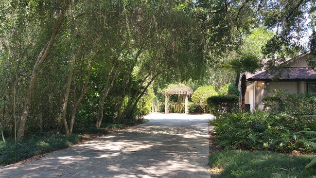 Building Photo - **4431 NW 53rd Street (Huntington)