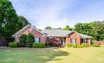 Building Photo - 35 Bridle Ct