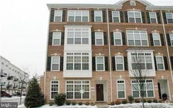 Building Photo - 19295 Harlow Square