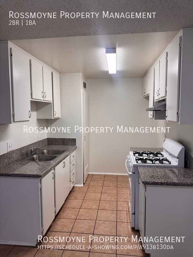 Foto del edificio - 10817 White St