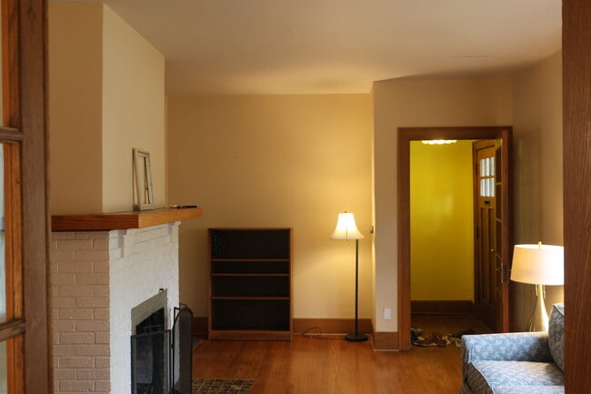 Living room - 711 W Ohio St