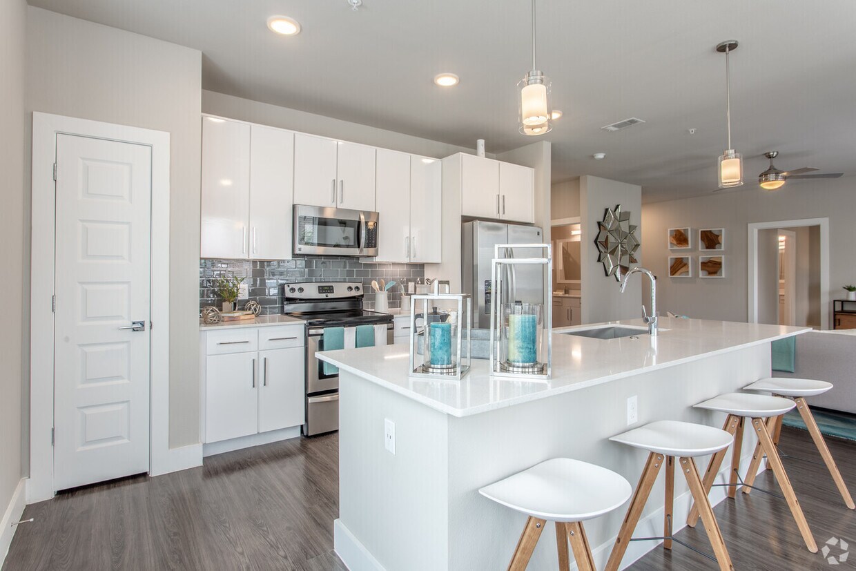 Countdown to Free Rent – 1 Month on Us! - Countdown to Free Rent – 1 Month on Us!