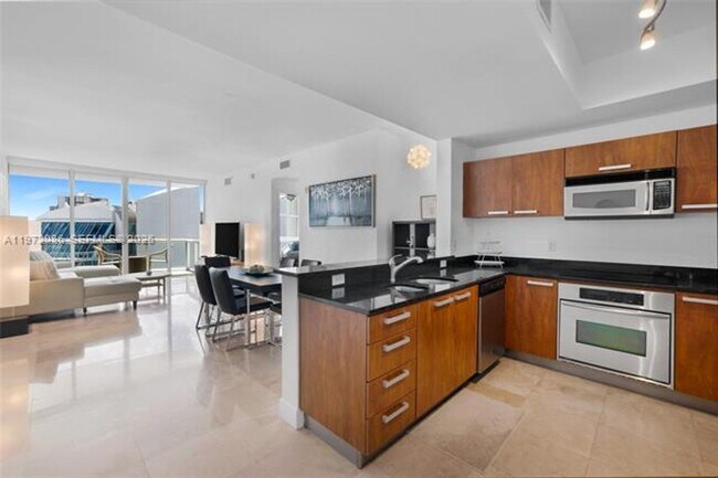 Foto del edificio - 3131 NE 188th St