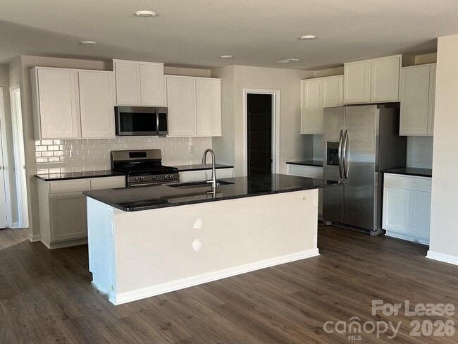 Foto del edificio - 13304 Hampton Bay Ln