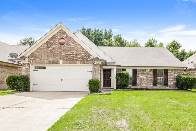 Building Photo - 8643 Bonfire Dr