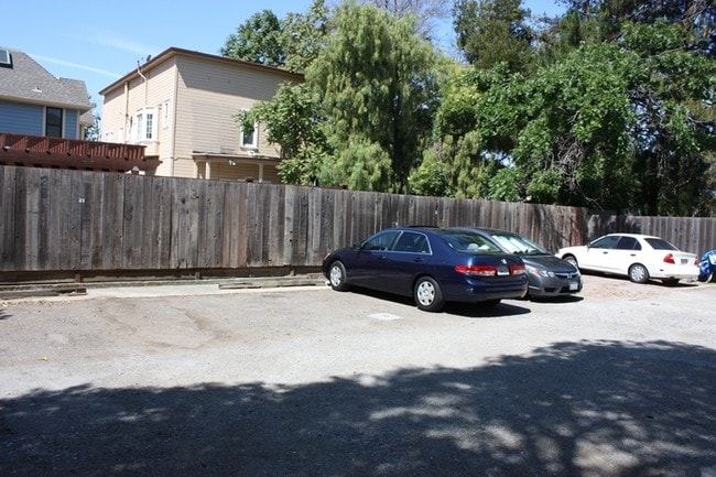 Parking Lot - 45 N 8th St