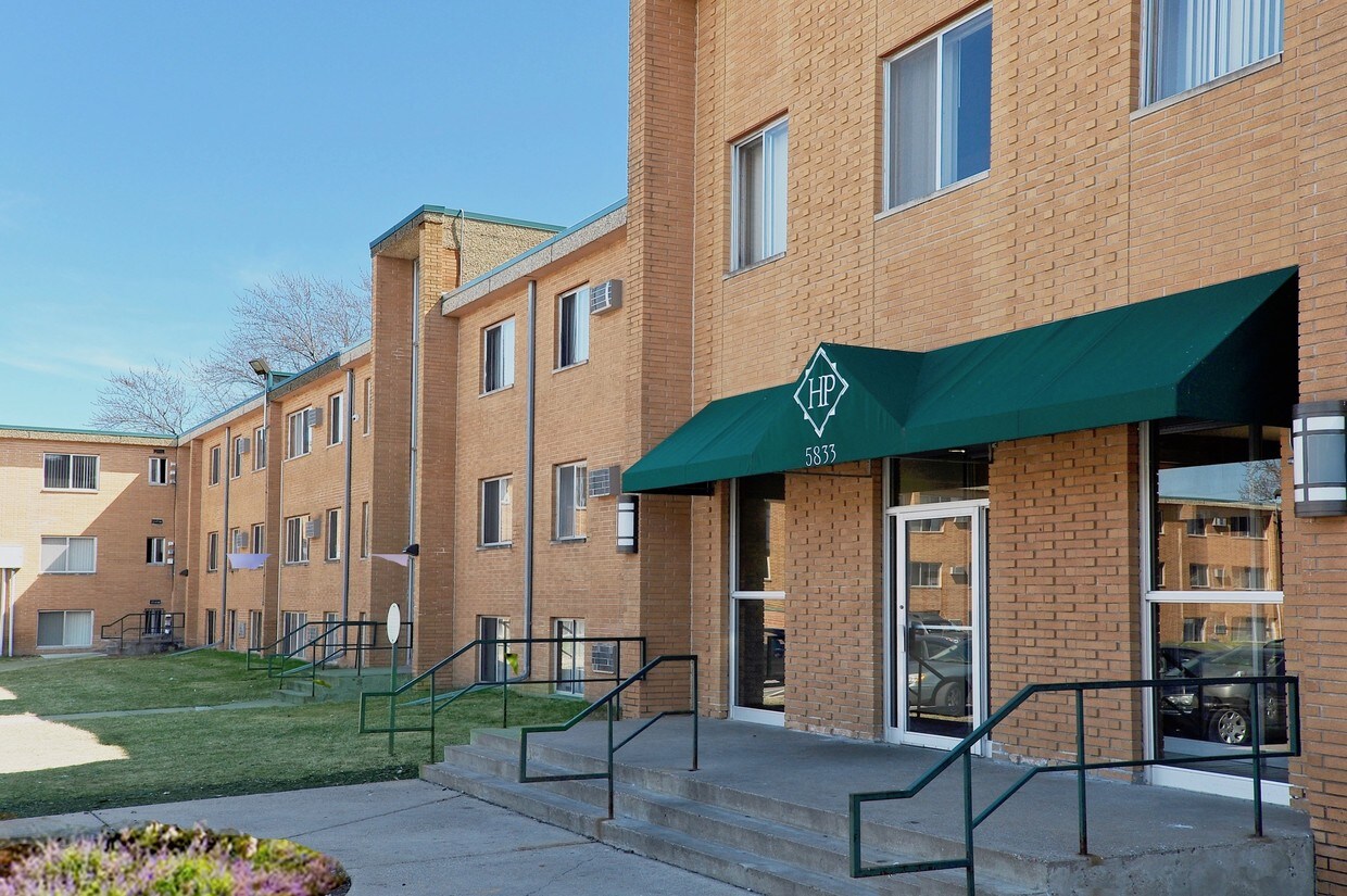 Huntington Place Apartments Brooklyn Center Mn Primary Photo Huntington Place Apartments